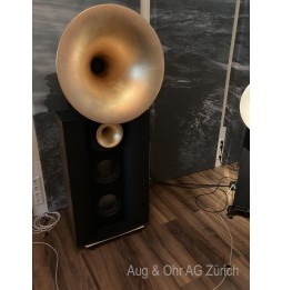 Metallic Horn in Gold
