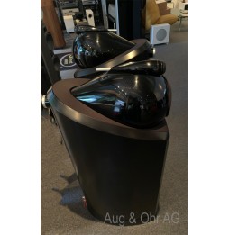 Bowers & Wilkins 802 Nautilus